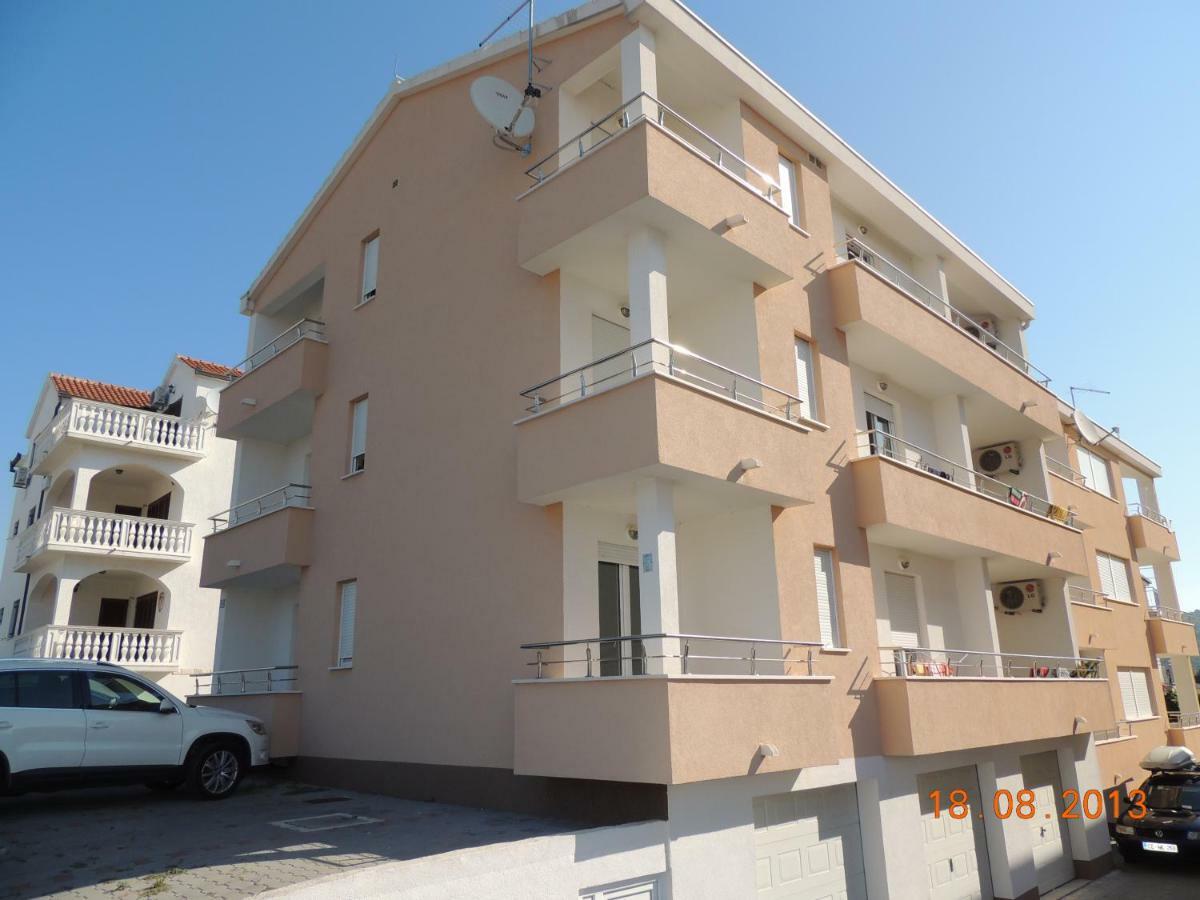 Apartments Naomi And Marsel Trogir Luaran gambar