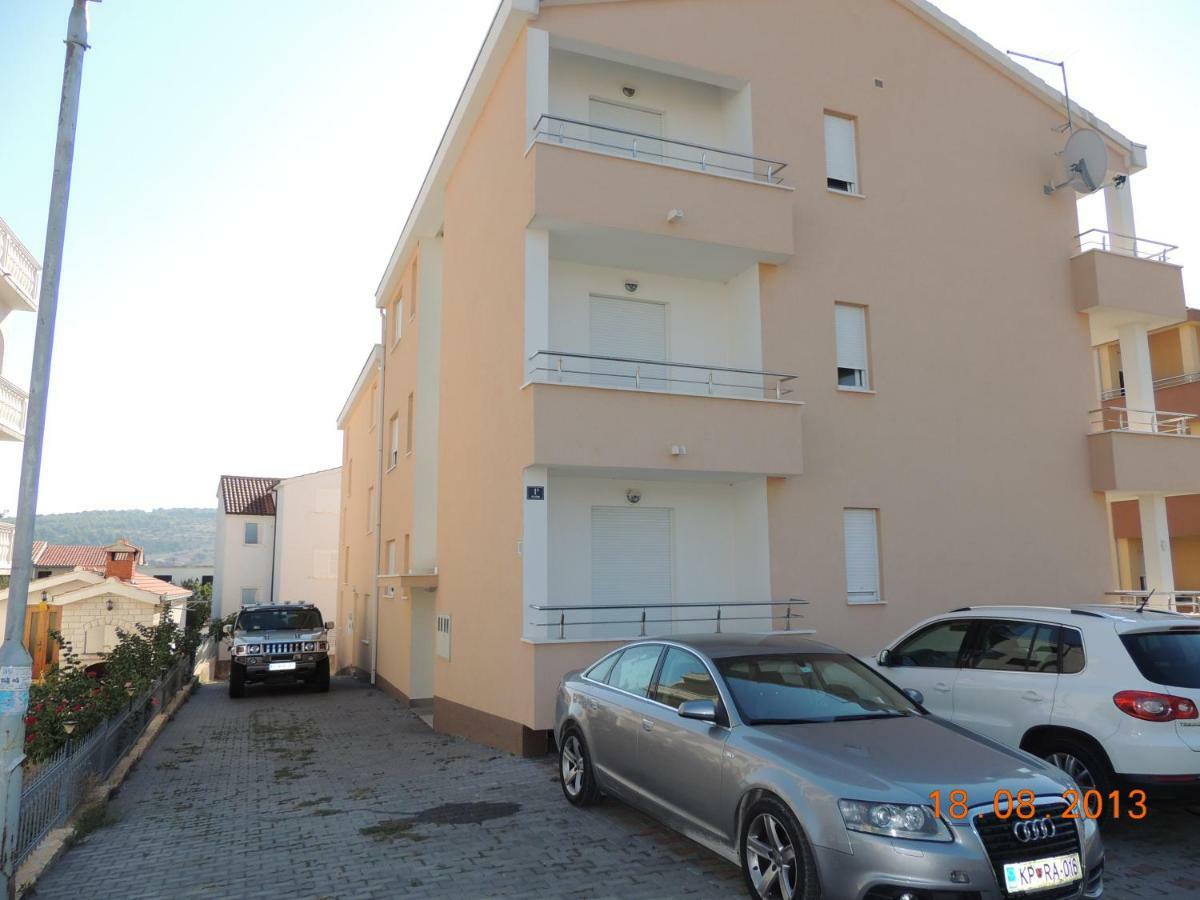 Apartments Naomi And Marsel Trogir Luaran gambar